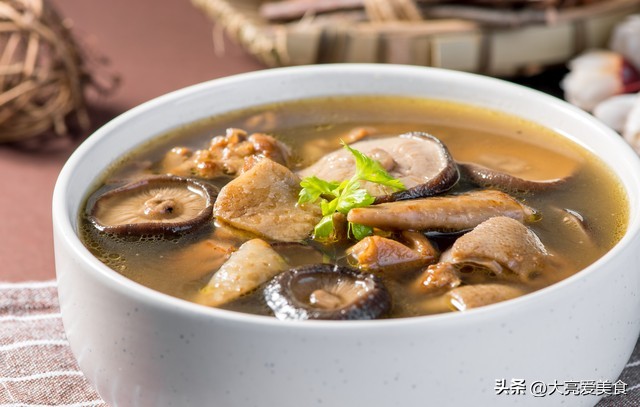 孩子要吃哪些食物才能补钙,小孩多吃什么菜补钙