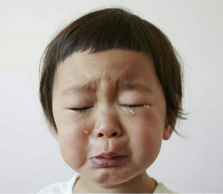 宝宝爱咬人爱抓人怎么办,宝宝喜欢咬人打人怎么纠正