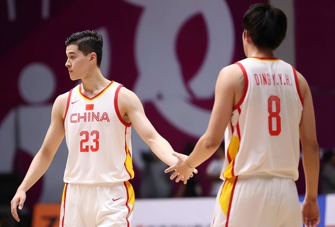 字母哥中国行指导男篮u16球员,中国篮球新疆队的阿不都沙拉木