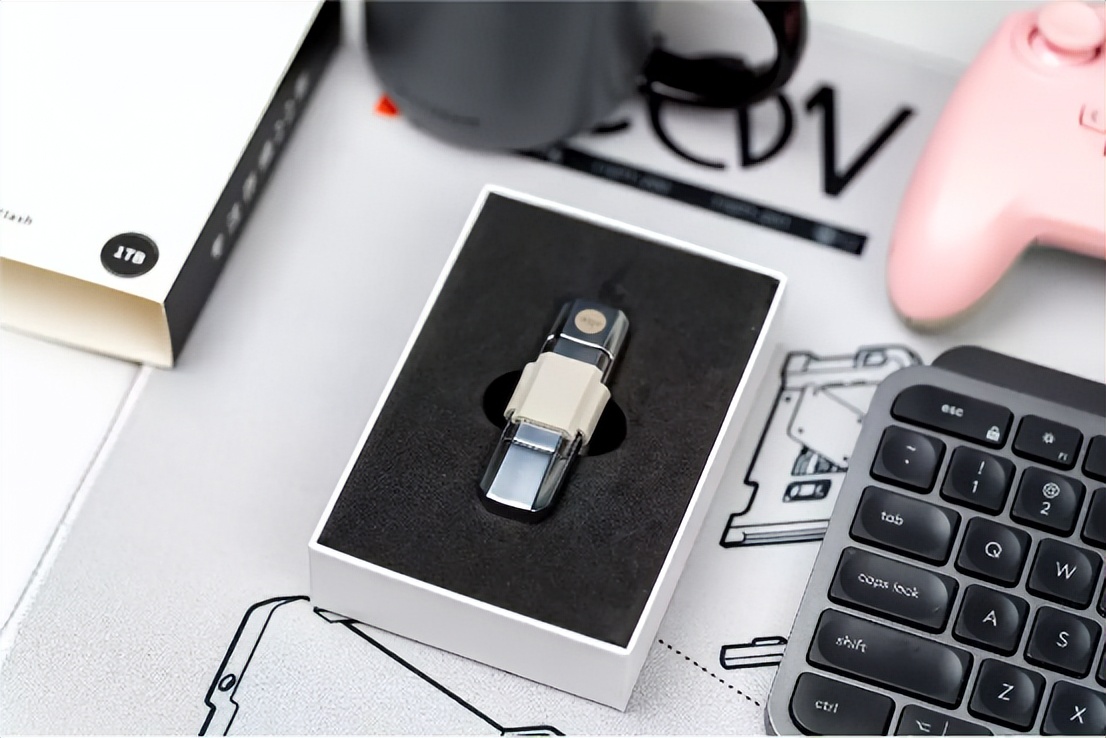 固态u盘和普通u盘哪种更耐用,百元高速u盘