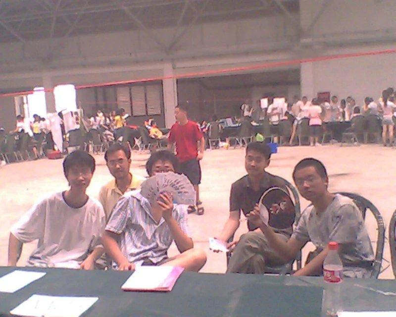 独家专访|世界上的另一个月下