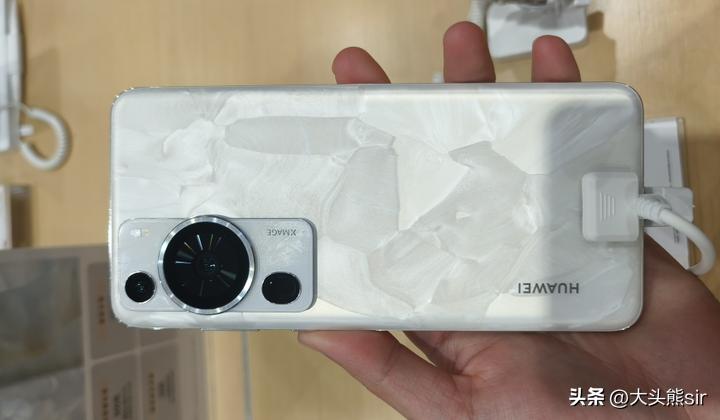 小米13ultra和华为p50pro哪个好,小米13ultra和华为p60pro哪个好