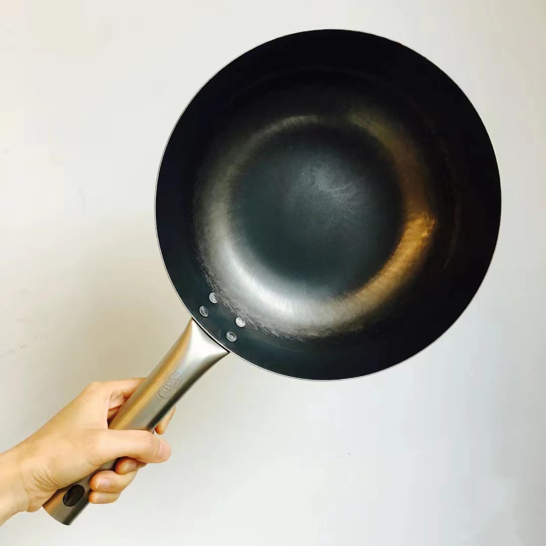 世界顶级轻便炒锅,全网最轻最薄铁锅