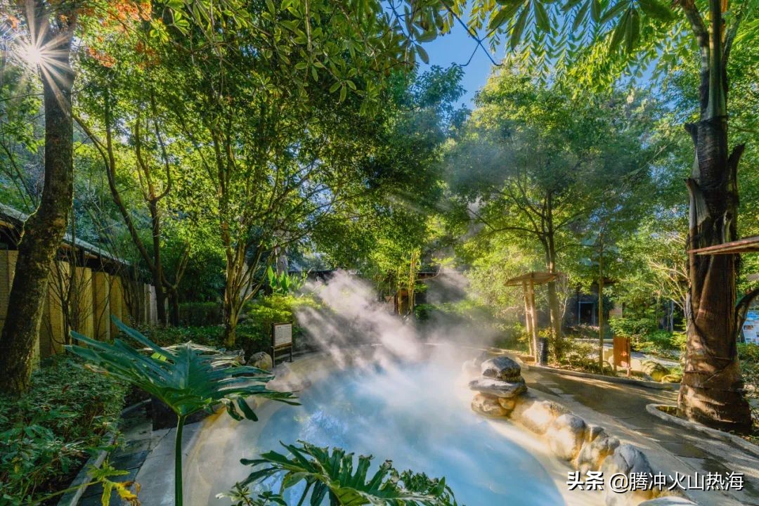 最美不过下雨天泡温泉,绝美冬日看海温泉