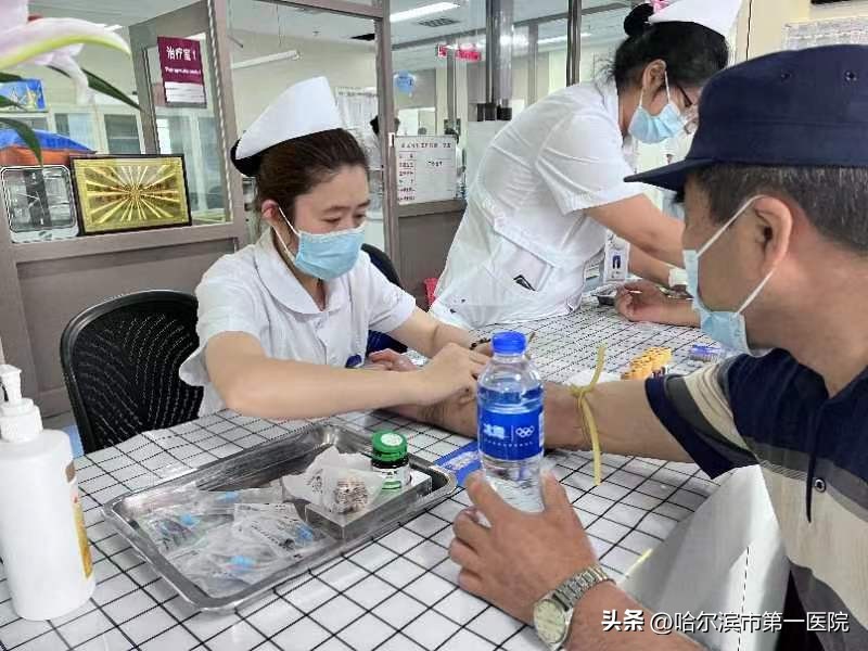 关爱骨病大型义诊活动,关爱溢真情义诊暖民心