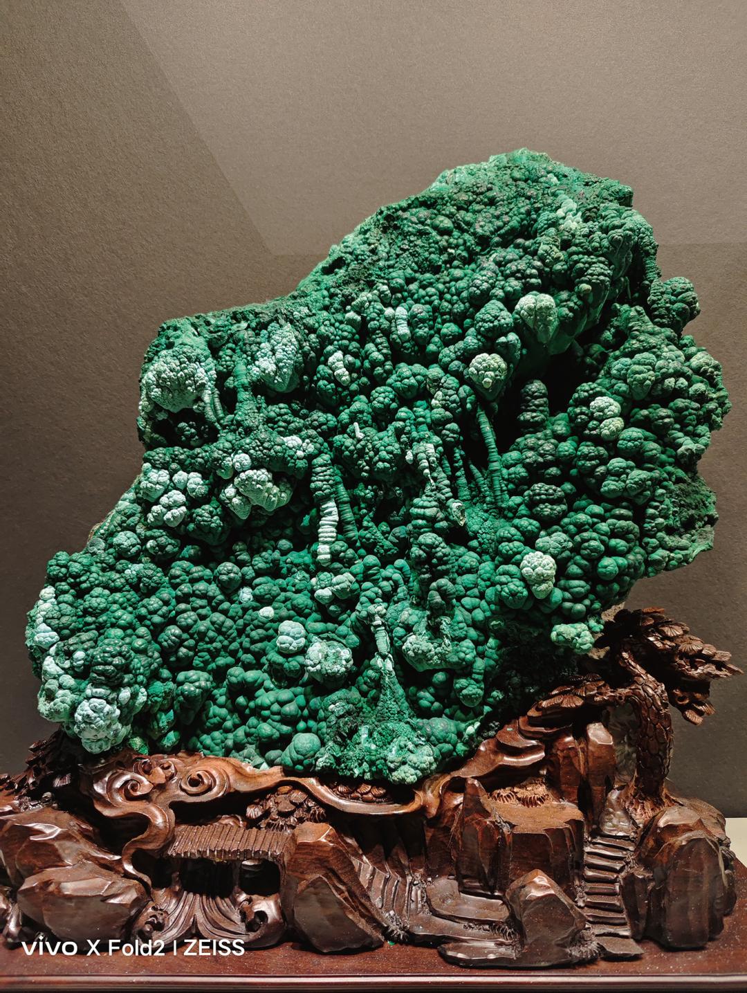 vivoxfold2深度评测值得买吗,vivo大折叠xfold2白色