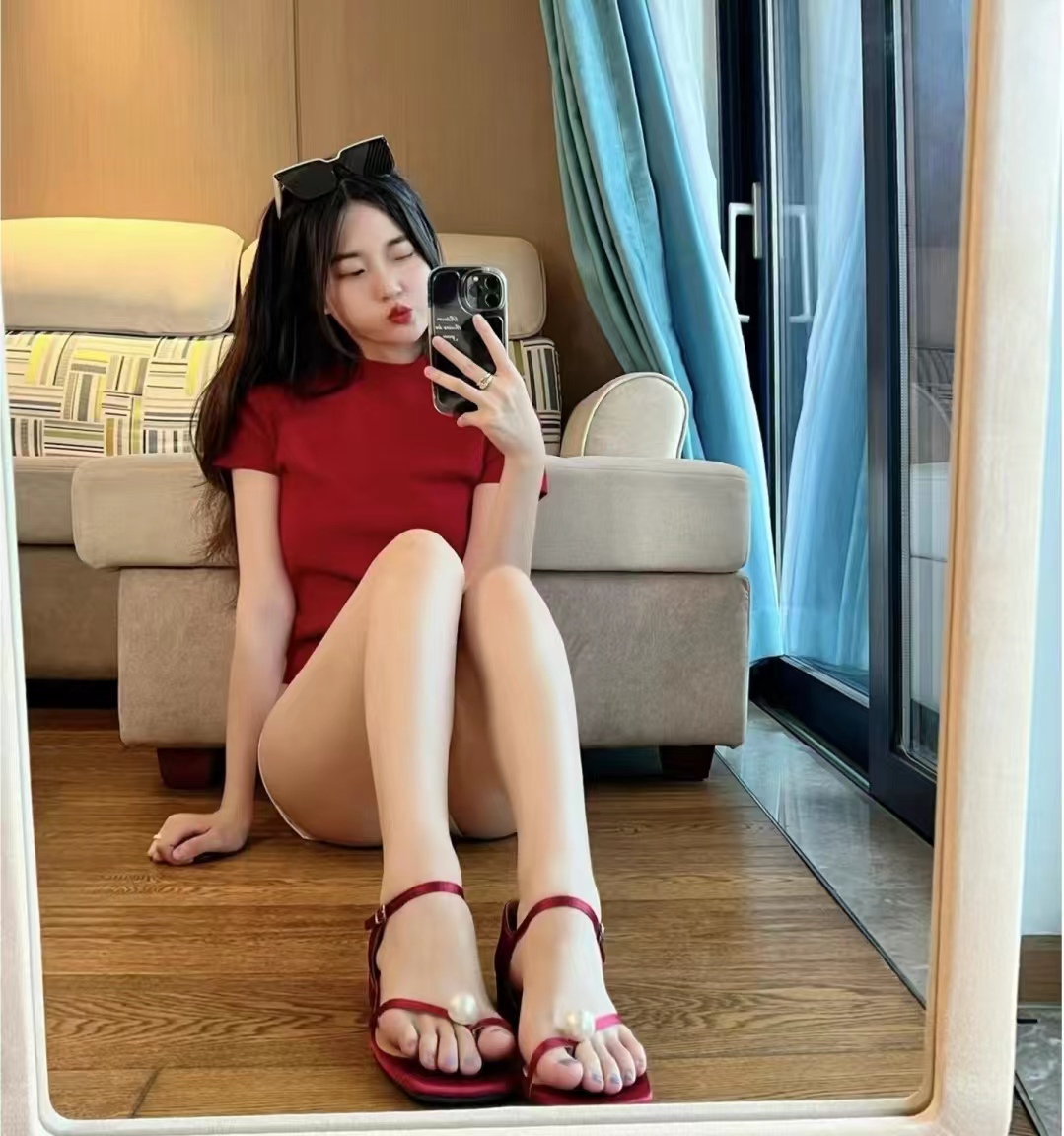 女人夏天常备这8双鞋子，舒适又好看，搭配裤子、裙子有高级感