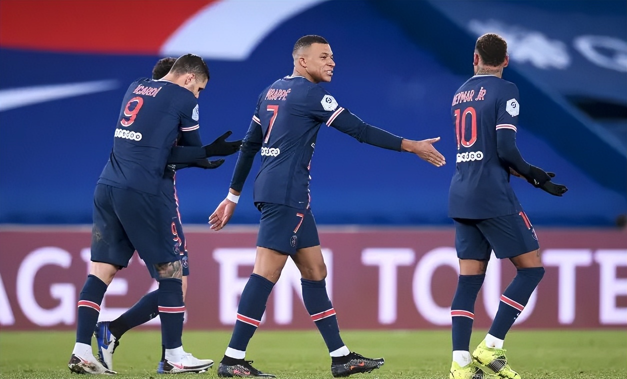 内马尔最新转会纪录,转会费2400万