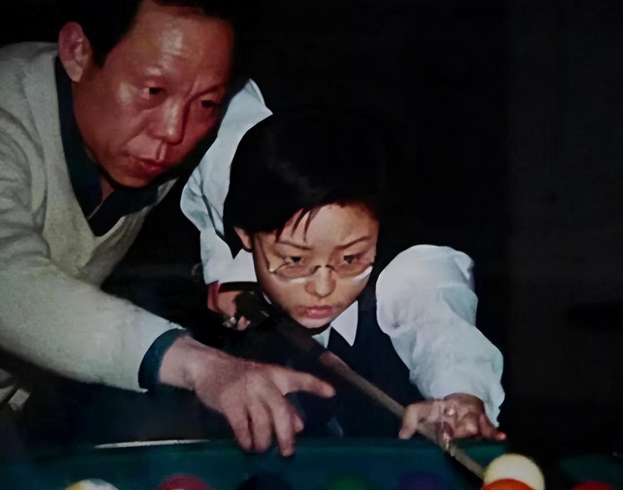 九球天后潘晓婷个人简历,38岁九球天后潘晓婷颜值惊艳全球