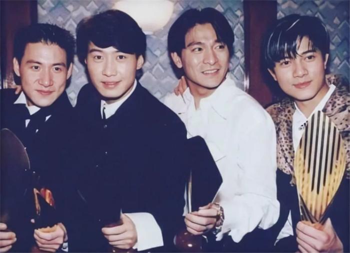 90岁港星娶88岁港星,港星娶36岁女生