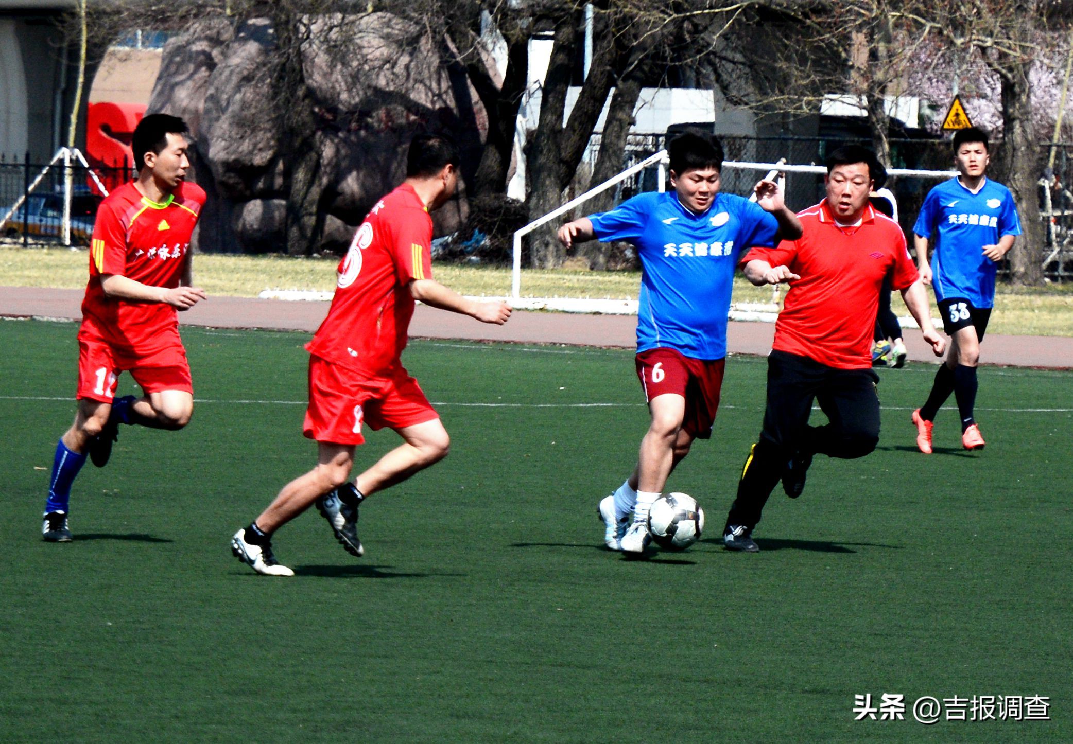 笼式足球能推动更多人踢球,长春市室内足球运动