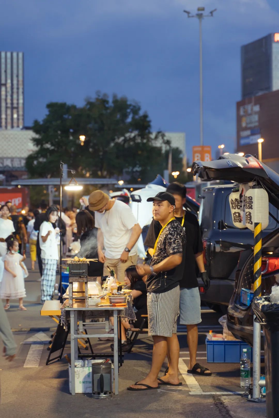 摆摊日入两千,摆摊日入一两千