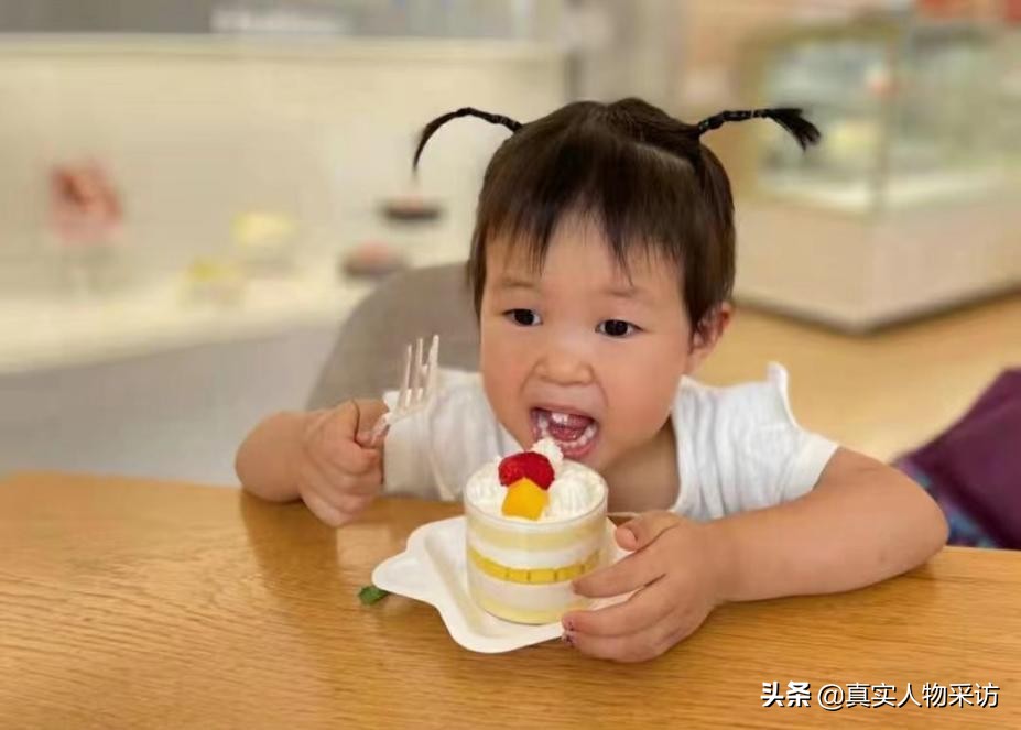 在镇上开米粉店一个月能挣多少钱,40岁大叔开米粉店月赚18万