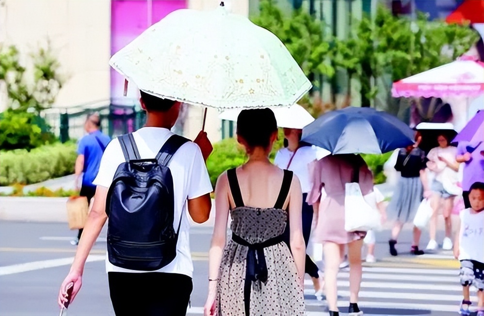 被官媒揭穿的“防晒衣”,官媒揭穿防晒衣套路