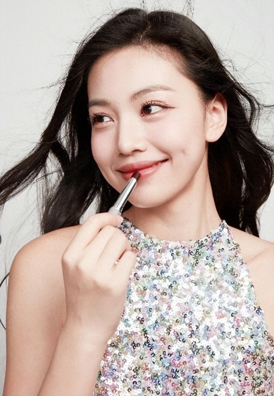 倩碧blackhoney试色,blackhoney倩碧唇釉