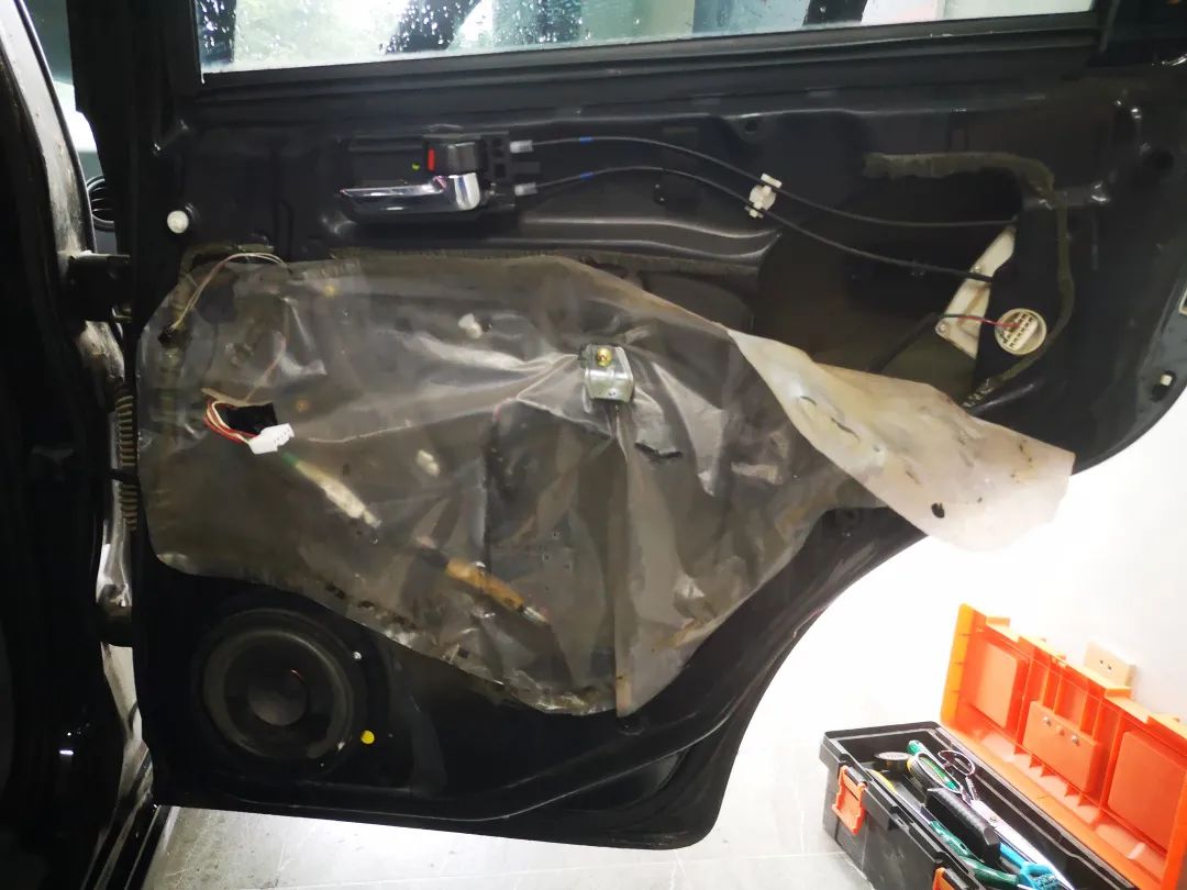 铃木天语隔音改装效果,铃木维特拉无损改装音响