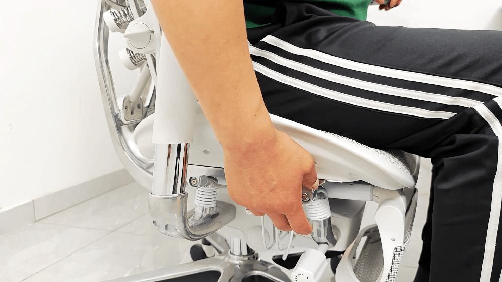 朝九晚五是时候给自己安排一把人体工学椅了！但是你会选购么？