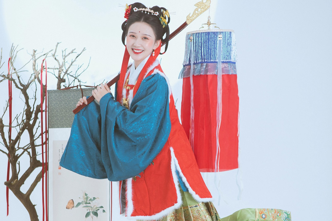 除夕的经典古诗句精选大全,关于除夕的诗句常见有着美好祝愿