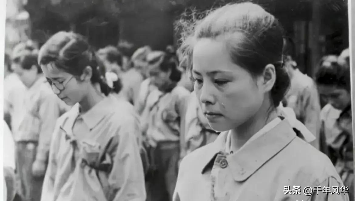 中国最后一位皇后婉容的下场,清朝最后一位皇后婉容照片