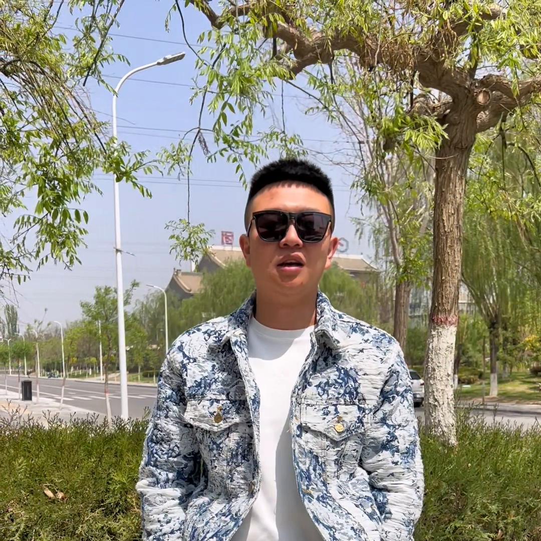 买车卖车认准车博士，车况有质保，点赞加关注粉丝零中介费！