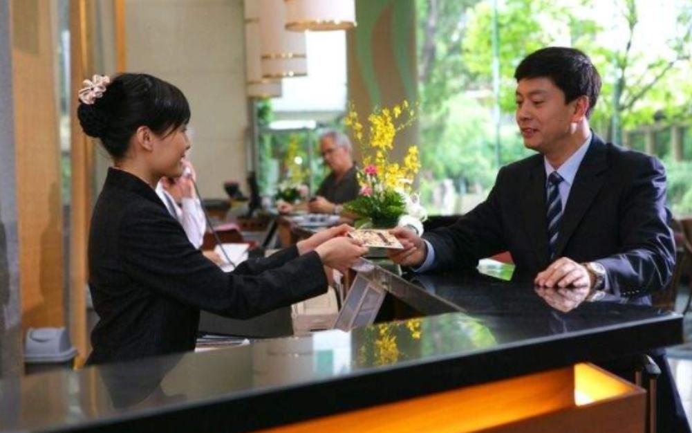 北京女子偷快递被刑拘,北京一女子取快递被抓