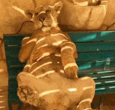 女孩去纹身结果喜欢上了纹身师,陪老婆去纹身