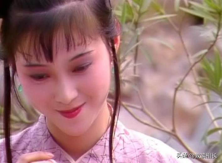 穷的女生自卑的表现,穷女人给人的感觉