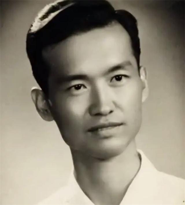 国军少校被俘后送去改造，高声大喊：我是902，获得*云陈**亲自接见