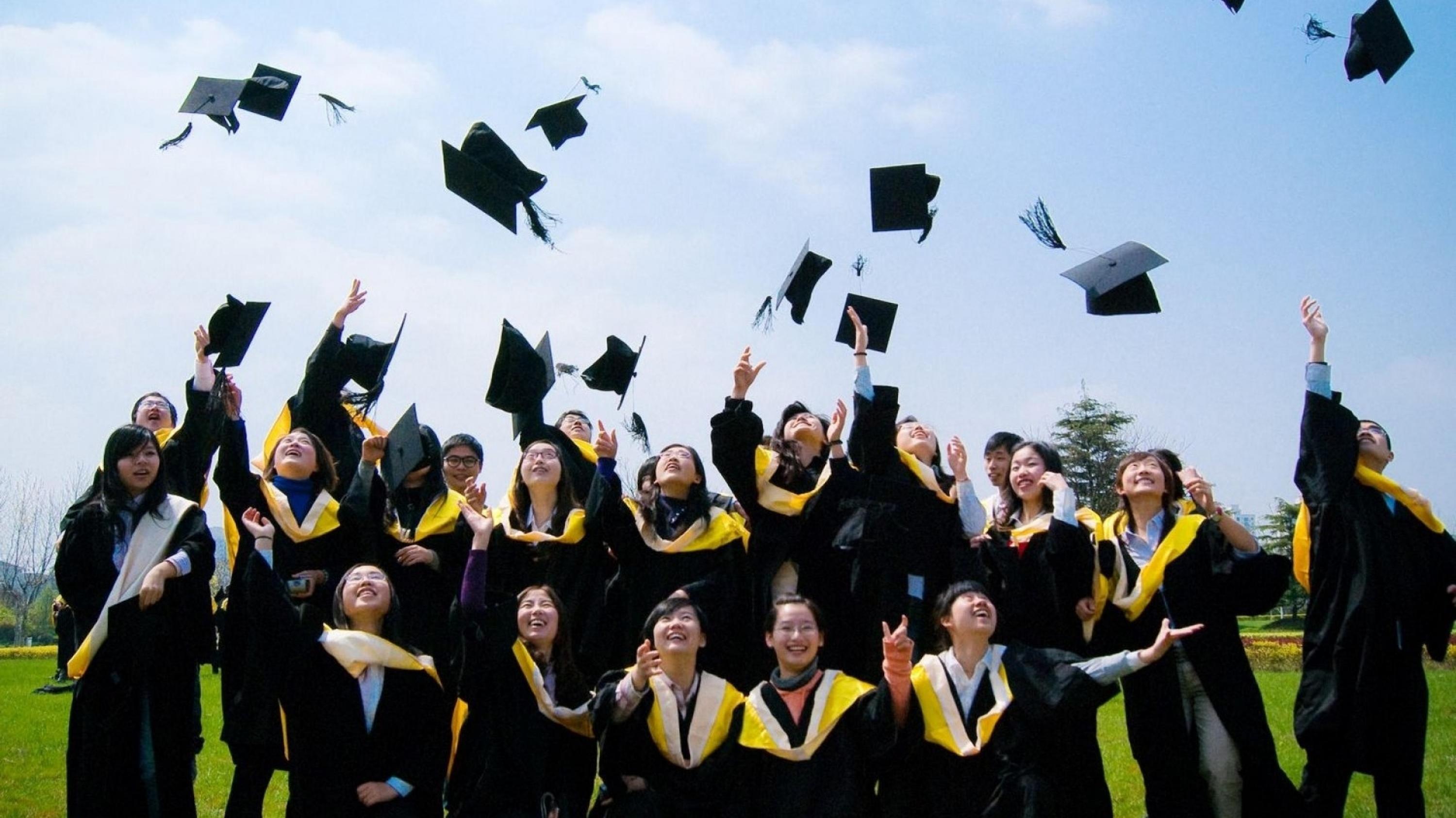 最难就业季特征,最难就业季有人没日没夜