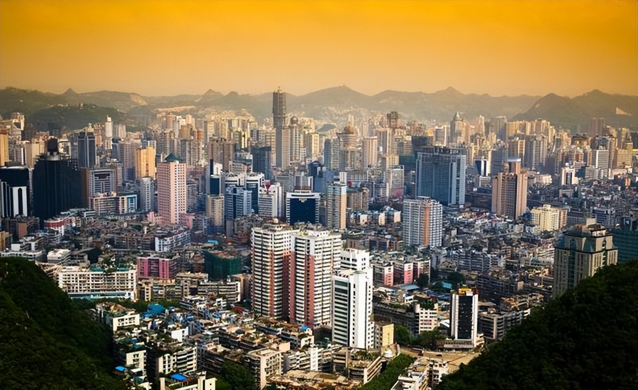 湖南怀化房价和南京房价哪个更高,长沙房价涨的新楼盘