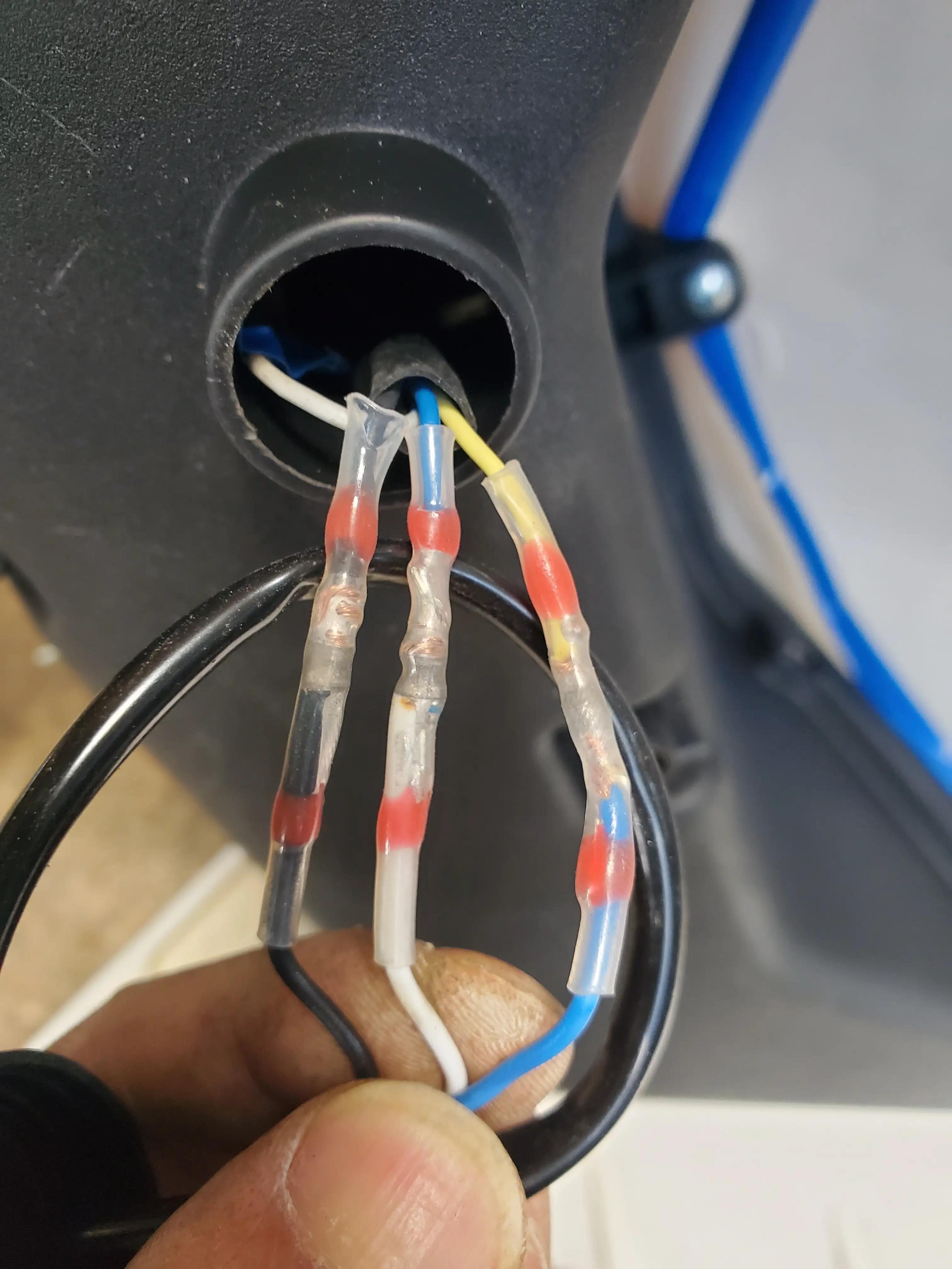 台铃x3eb更换小糸led透镜拆车大灯（具体步骤）