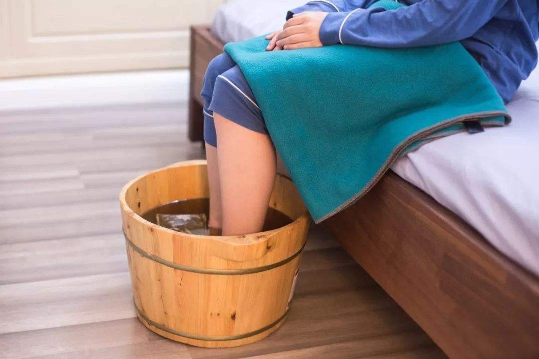 又一个新职业火了，哄人睡觉就能月入过万？网友：靠打“擦边球”