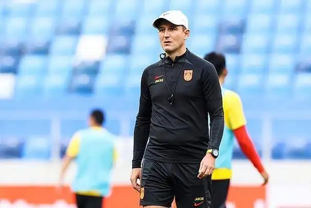 “海参国足”已成为过去式，请停止对国足抹黑，两场完胜透露细节