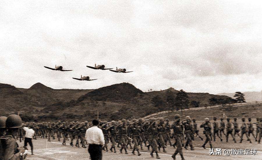 世界杯经典战役足球,世界杯历史发展史