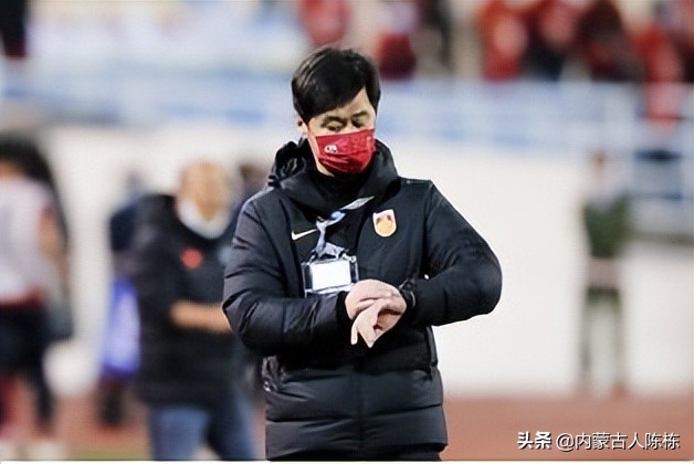 哪家足球踢得舒服,哪个足球又简单又好玩