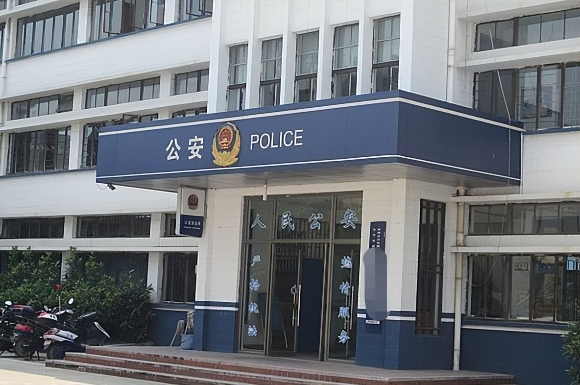 2013年陕西老人花3万多买女婴，半年后却选择报警，哭喊着要退货