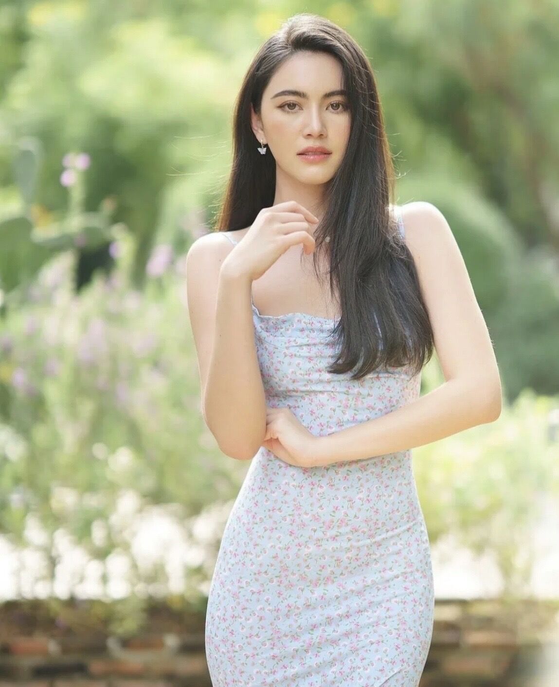 什么样的脸型适合烫发发型,脸型长适合什么烫发发型