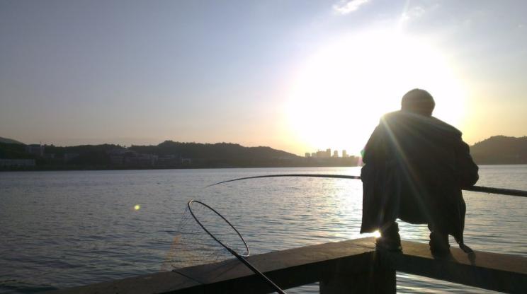 什么鱼竿手竿比较好,鱼竿种类手竿哪个好用又实惠