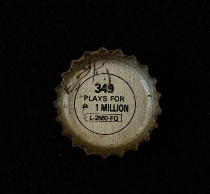 一个可乐瓶盖引发一场战争,一个可乐瓶子引发的故事