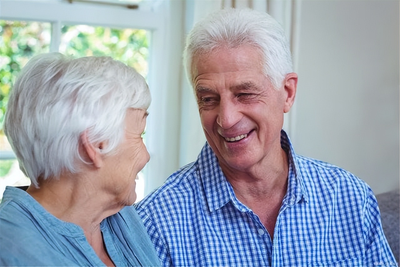 老年人还可以拥有幸福生活,老年人适合恩爱吗