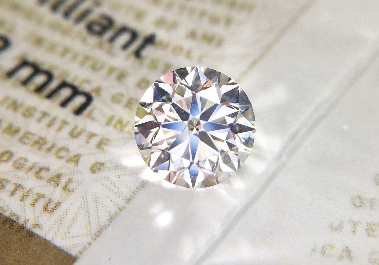 钻石证书丢了还能换款吗,钻石证书丢了还可以回收吗