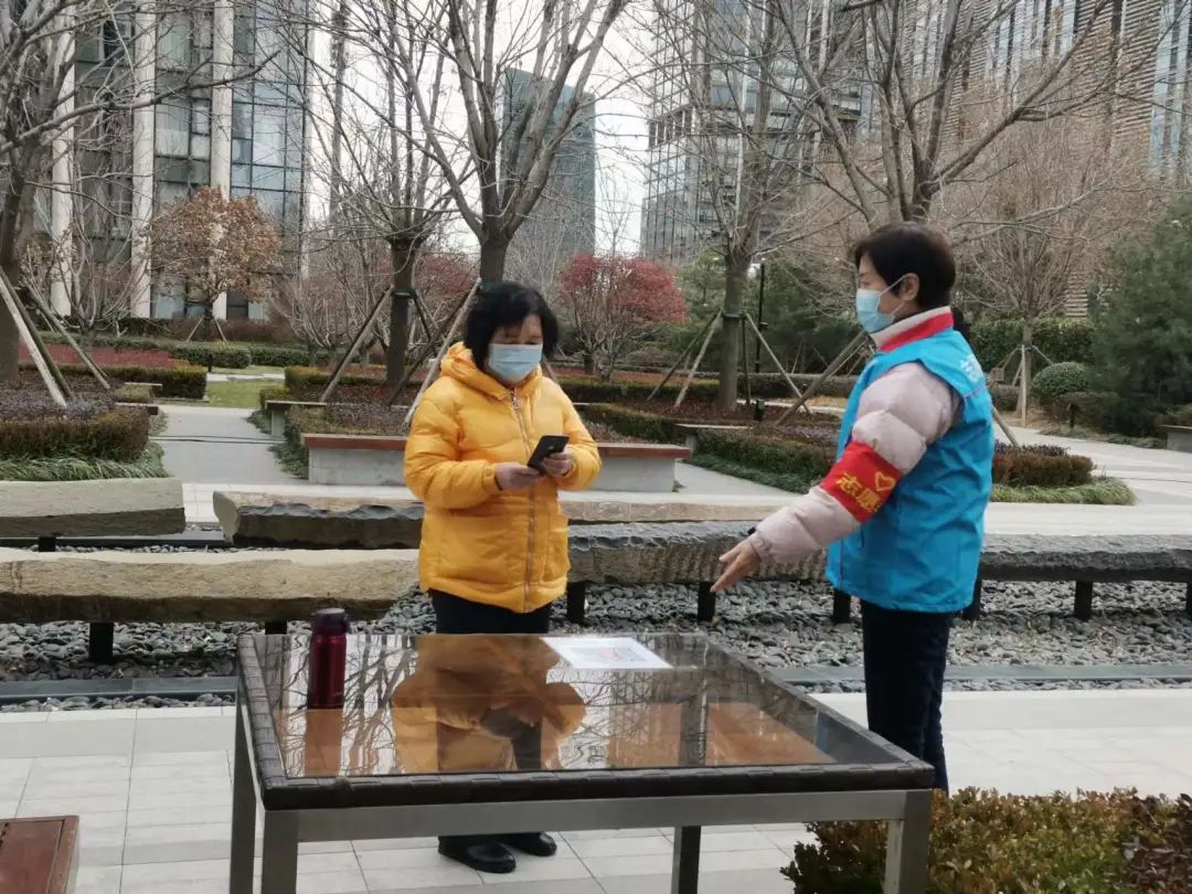 奋战疫线众志成城抗击疫情,凝心聚力共抗疫情绘画大学生