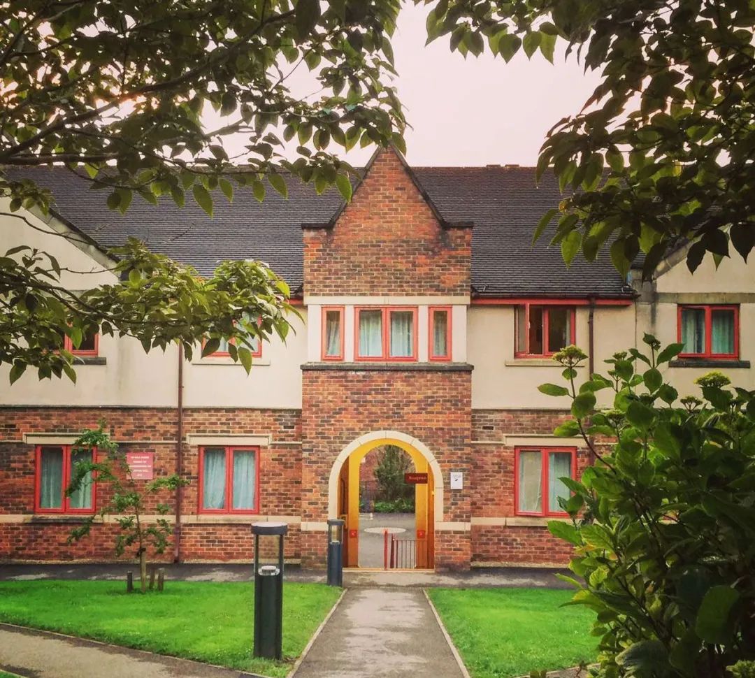 留学英国大学本科有哪些专业,英国留学硕士土木工程学校排名