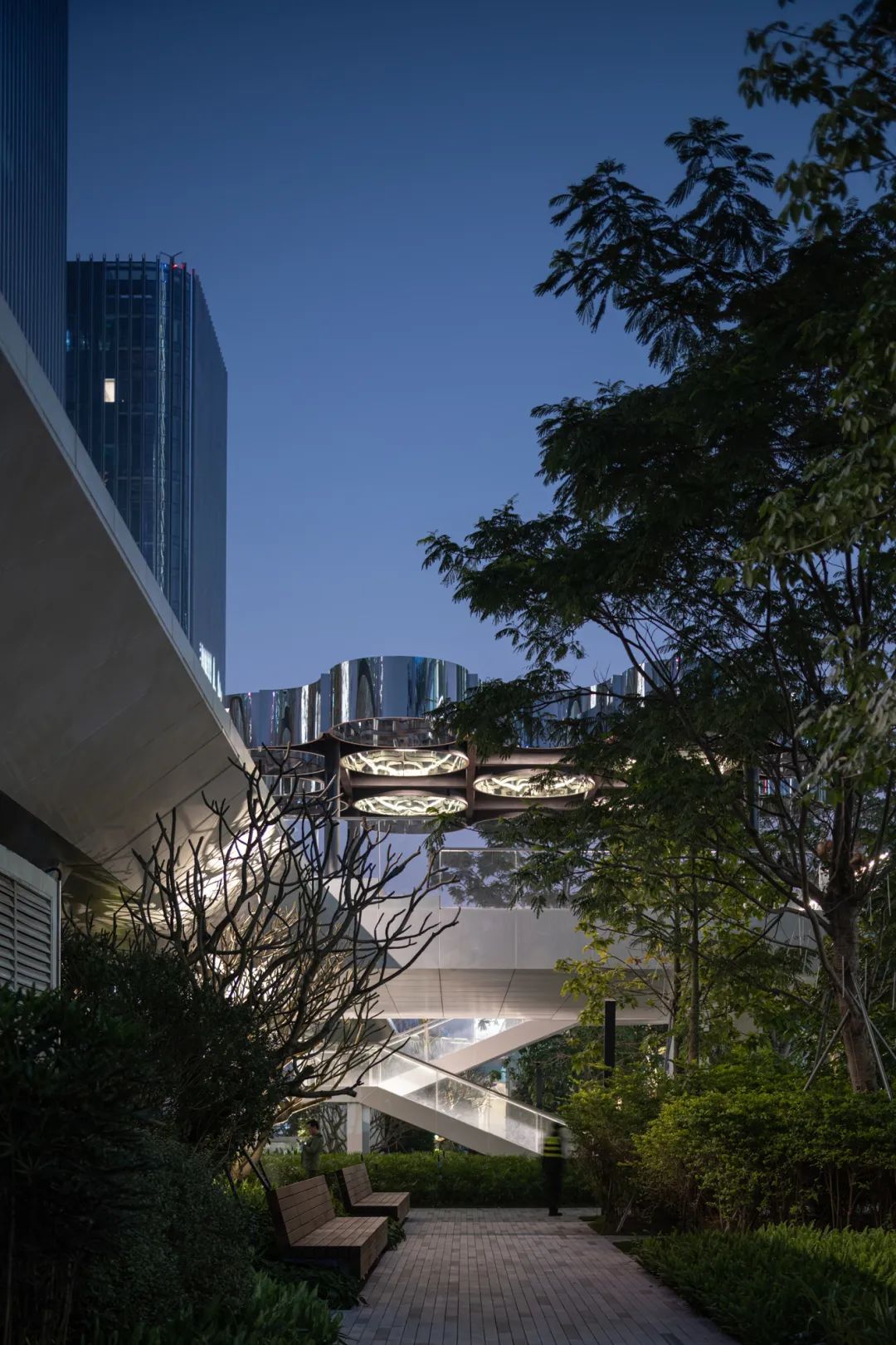 深圳宝安体育场滨海廊桥,深圳宝安滨海廊桥主体项目