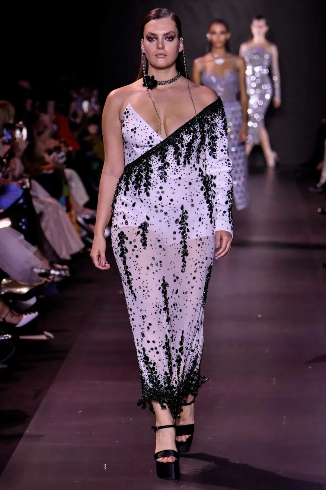 georgeshobeika2018时装秀完整版,georgeshobeika2016高定秀场