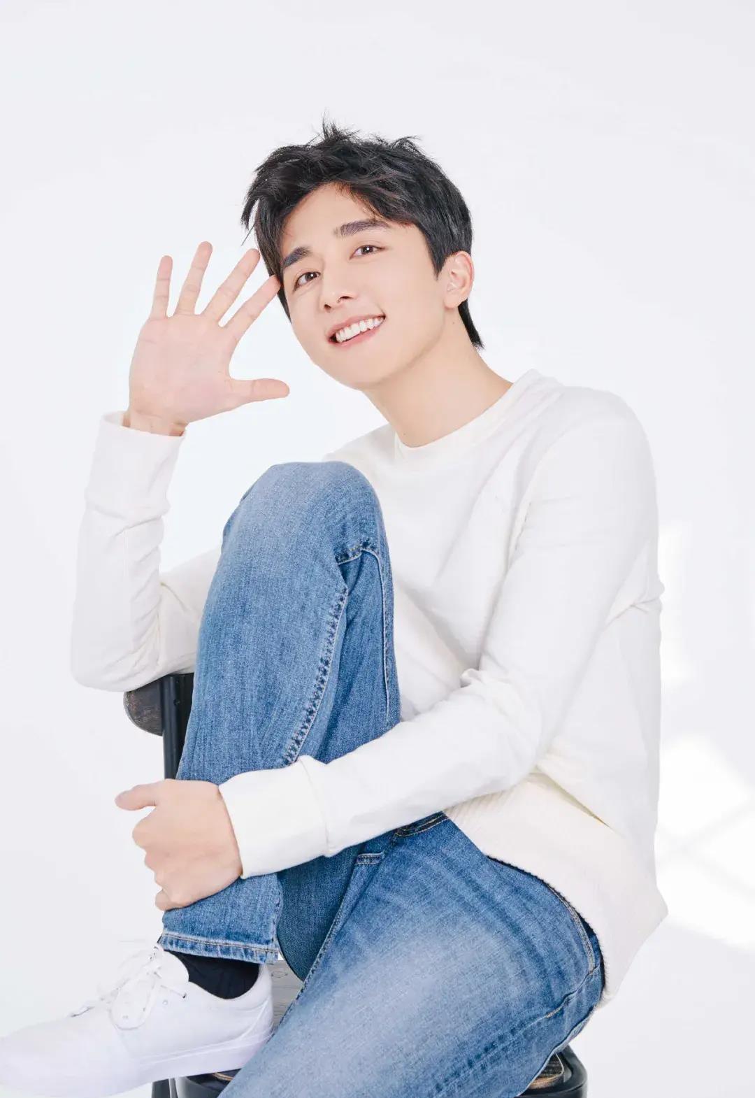 校草脸男星图鉴,男校草图片帅气