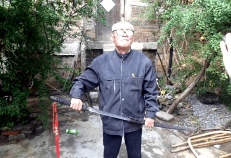 抗战老兵缴获日本一把刀,抗日战争日本商人卖武器