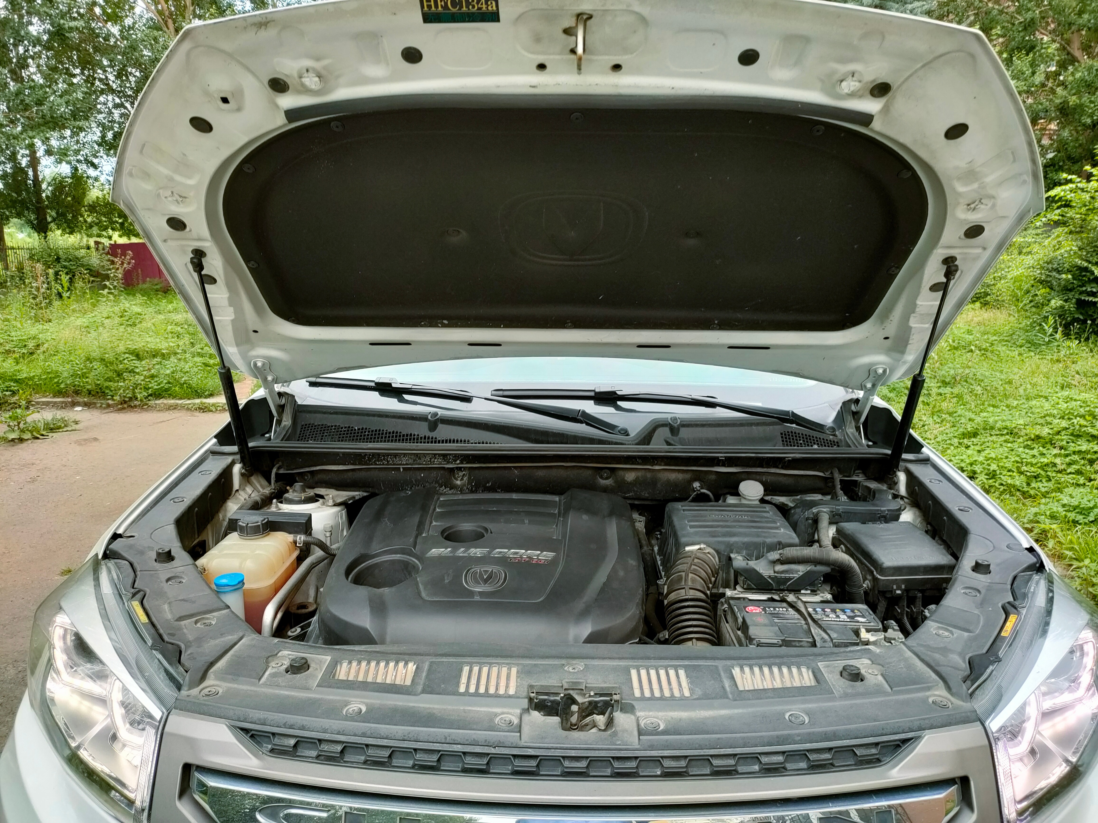 自制夏季玻璃水最佳配方不伤车,如何自制汽车玻璃水清洁效果好