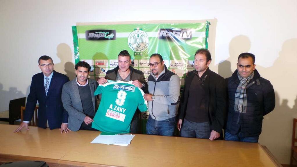 他曾被称为亚洲第一后卫,他曾被球迷称为亚洲第一后卫