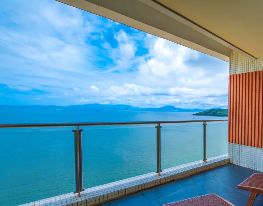 惠州碧桂园十里银滩酒店，五星级两日游，住一线海景房很便宜